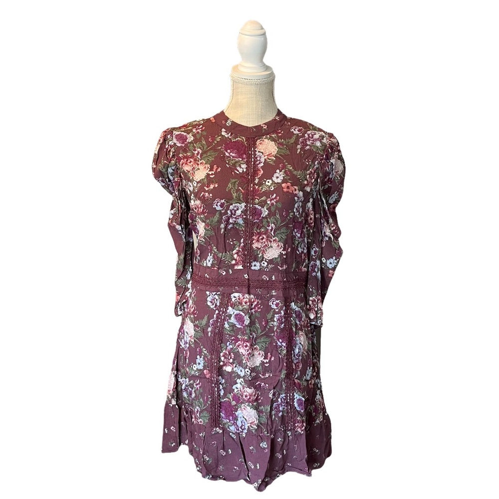 Coco + Jaimeson retro purple floral lace dress